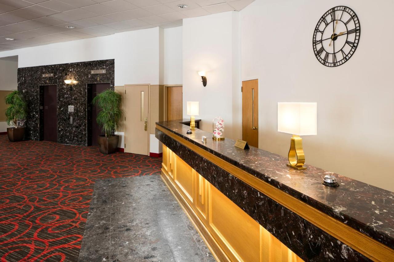 Hotels Gouverneur Montreal - Ile Charron Бушервил Екстериор снимка